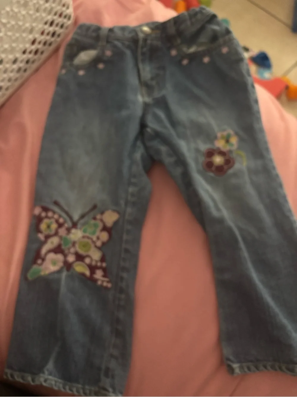 GAP Girls Straight Leg Jeans with Embroidered Toddler Vintage